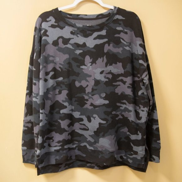 Terra & Sky Tops - Terra & Sky Black and Grey Camo Sweatshirt 0X